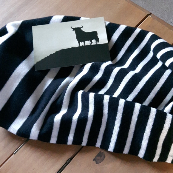 Kate Spade Infinity Scarf - Picture 8 of 8